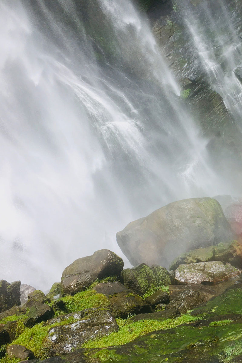 Bomburu Ella Waterfall is a testament to the natural beauty that Sri Lanka